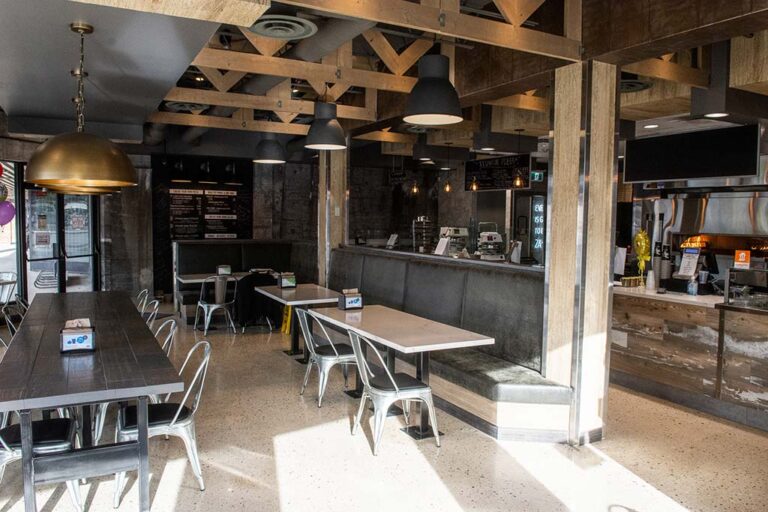 Za Pizza Bistro - Mint construction